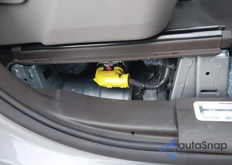 2024 Chevrolet Silverado 1500 4Wd Standard Bed Lt Trail Boss z USA, uszkodzony, nr VIN 3GCUDFE89RG317324